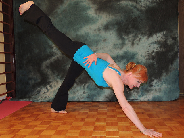 The Downward Dog Split Pose | 10 Excellent Yoga Poses for Beginners