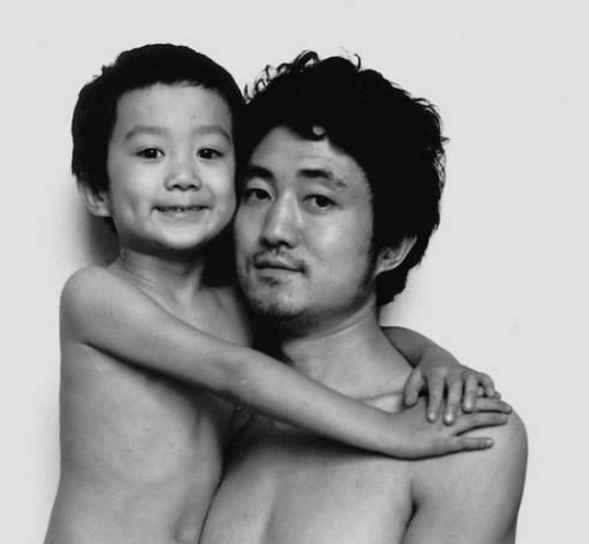 Father and Son Take Same Picture in 1991