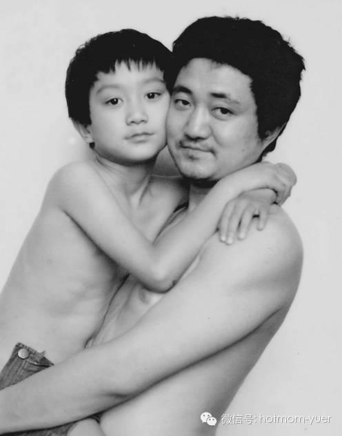 Father and Son Take Same Picture in 1994