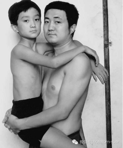 Father and Son Take Same Picture in 1996