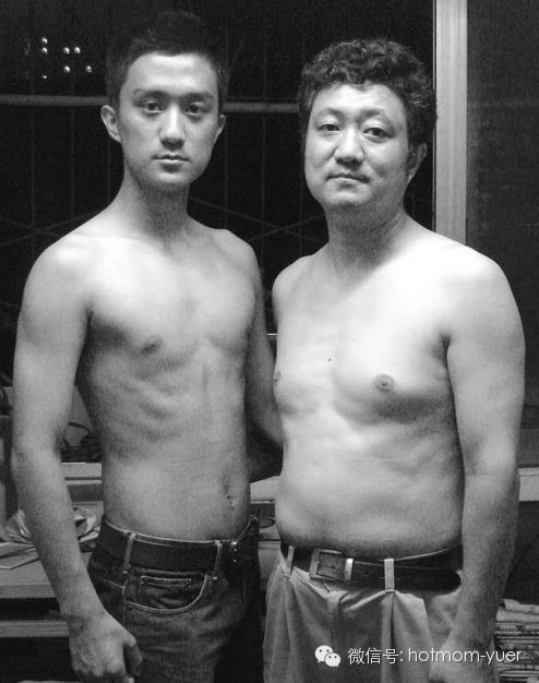 Father and Son Take Same Picture in 2005