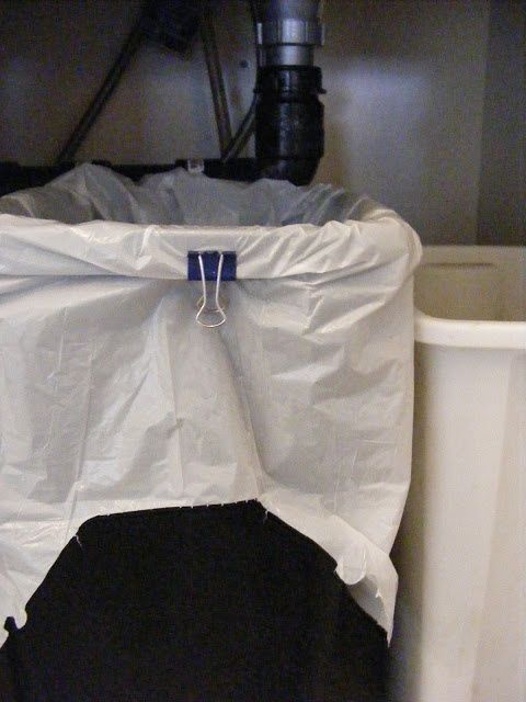 Binder Clips to Keep Garbage Bags in its Place