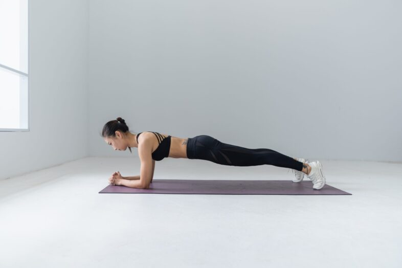 how to do a plank correctly